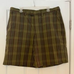 PATAGONIA ORGANIC COTTON SEERSUCKER SHORTS IN PLAID - 38